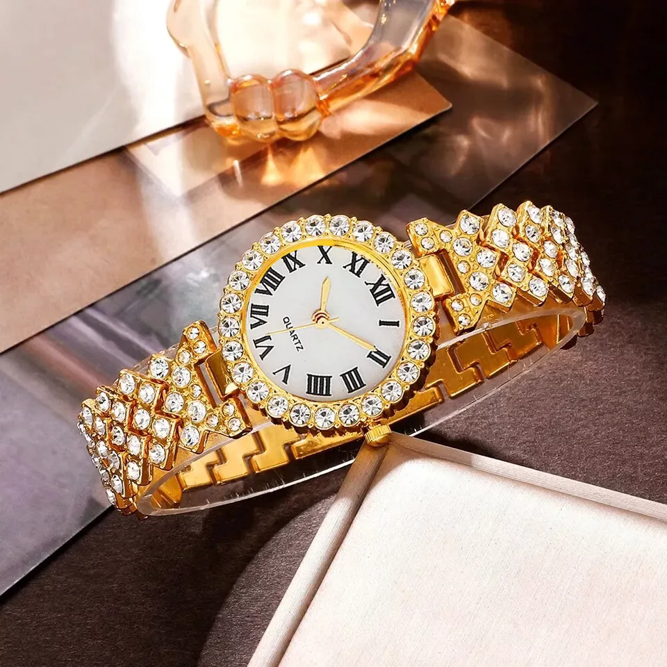 ساعت مچی عقربه ای زنانه مدل لاکچری فول نگین کد FZ1