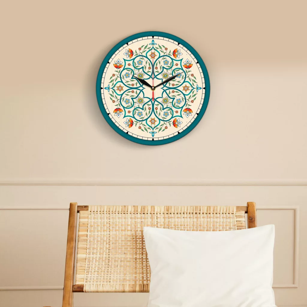 ساعت دیواری طرح گل سنتی کد 1373