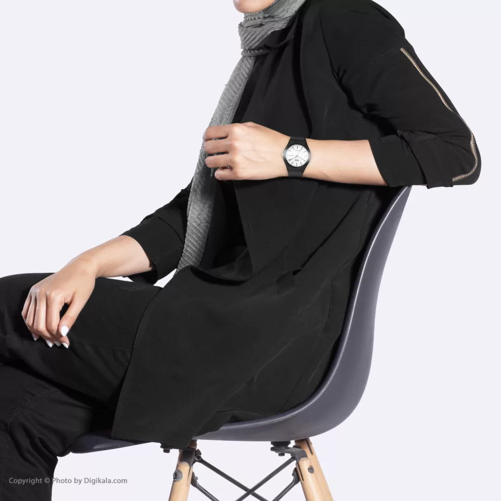 ساعت مچی عقربه ای کیو اند کیو مدل a212j001y