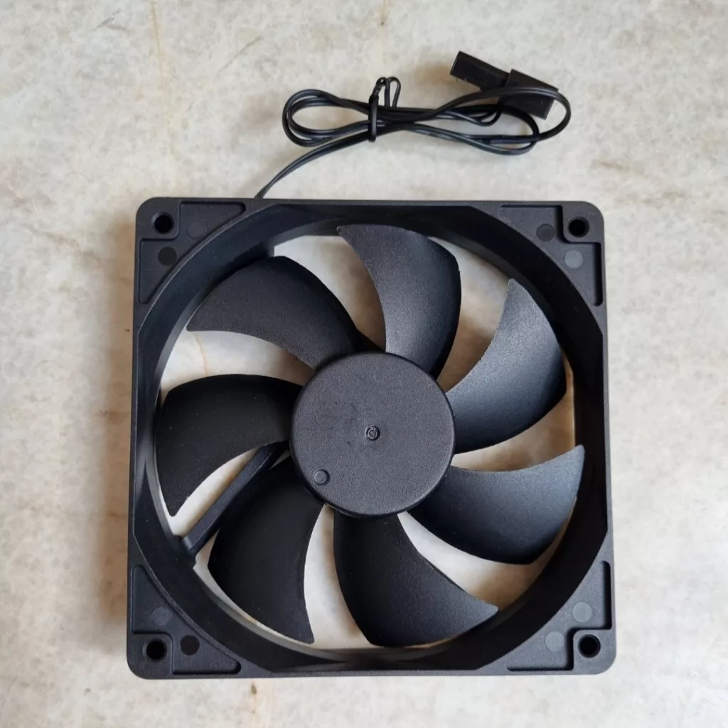 فن کیس گریت مدل DF1202512SEL