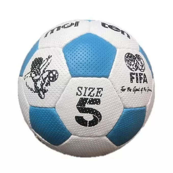 توپ فوتبال مدل چهل تکه