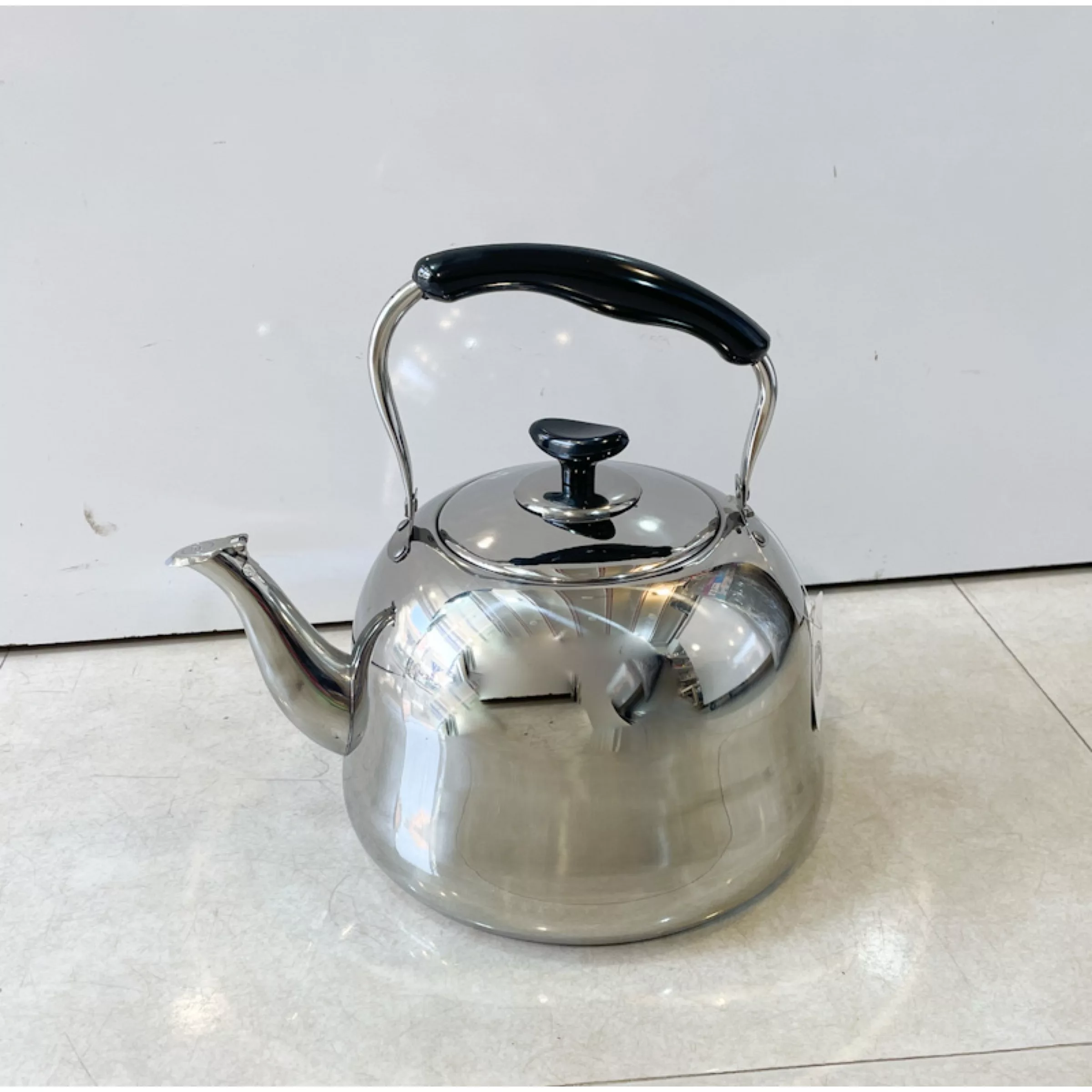 کتری ای تی سی مدل A425 گنجایش ۵ لیتر