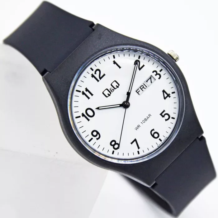 ساعت مچی عقربه ای زنانه و مردانه کیو اند کیو مدل A212J003Y