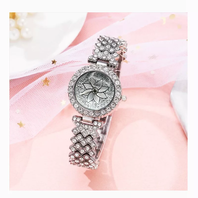 ساعت مچی عقربه ای زنانه جیالی مدل فول نگین کد ne2025