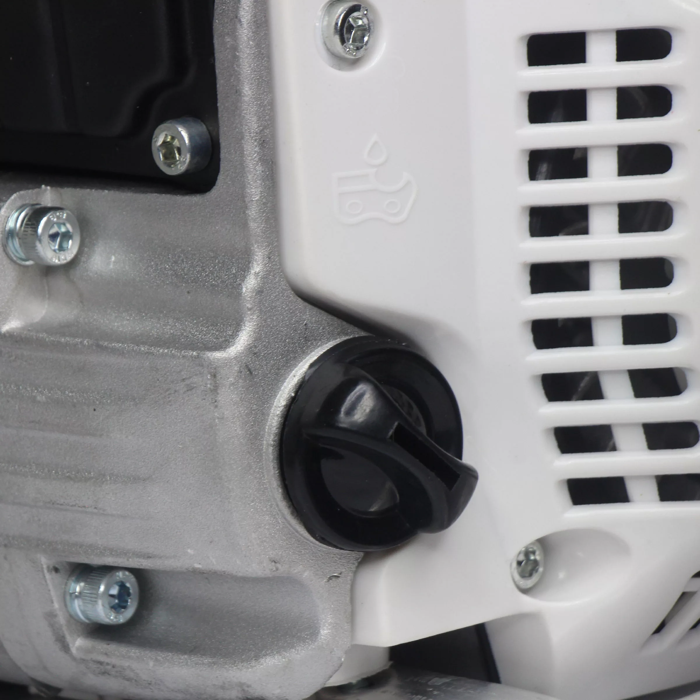 اره زنجیری بنزینی زاگ مدل BG_CS5