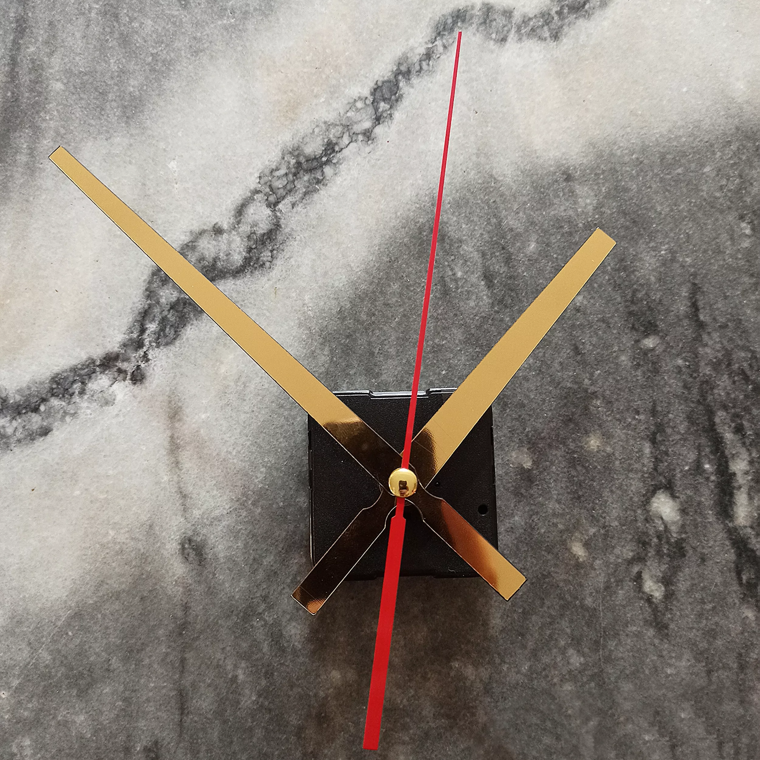 عقربه ساعت دیواری مدل 6363 کد 0808