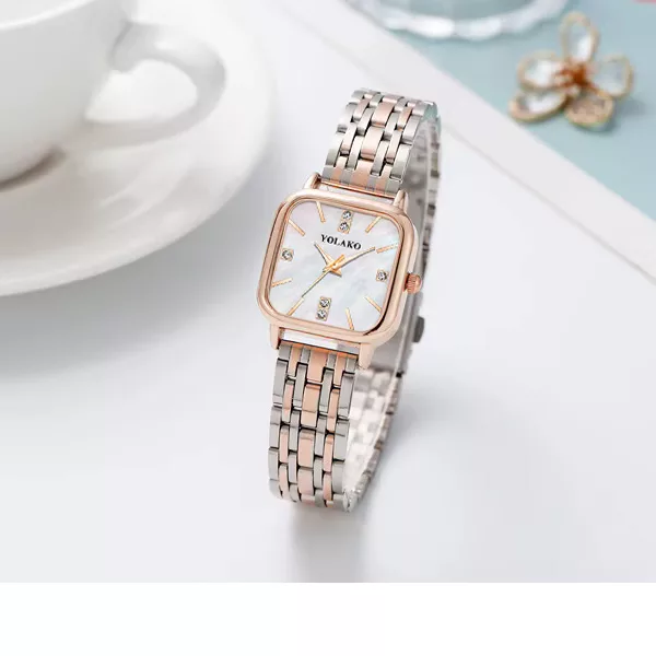 ساعت مچی عقربه ای زنانه مدل کوارتز یولاکو کلاسیک کد y-rz1