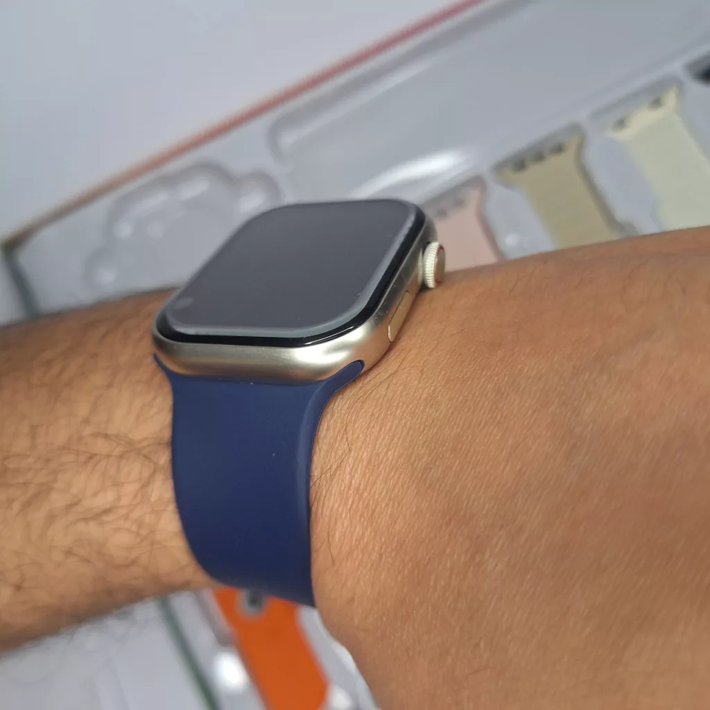 ساعت هوشمند ۴۴ میلیمتری مدل S30 pro با بند سیلیکونی به همراه ۶ بند متنوع