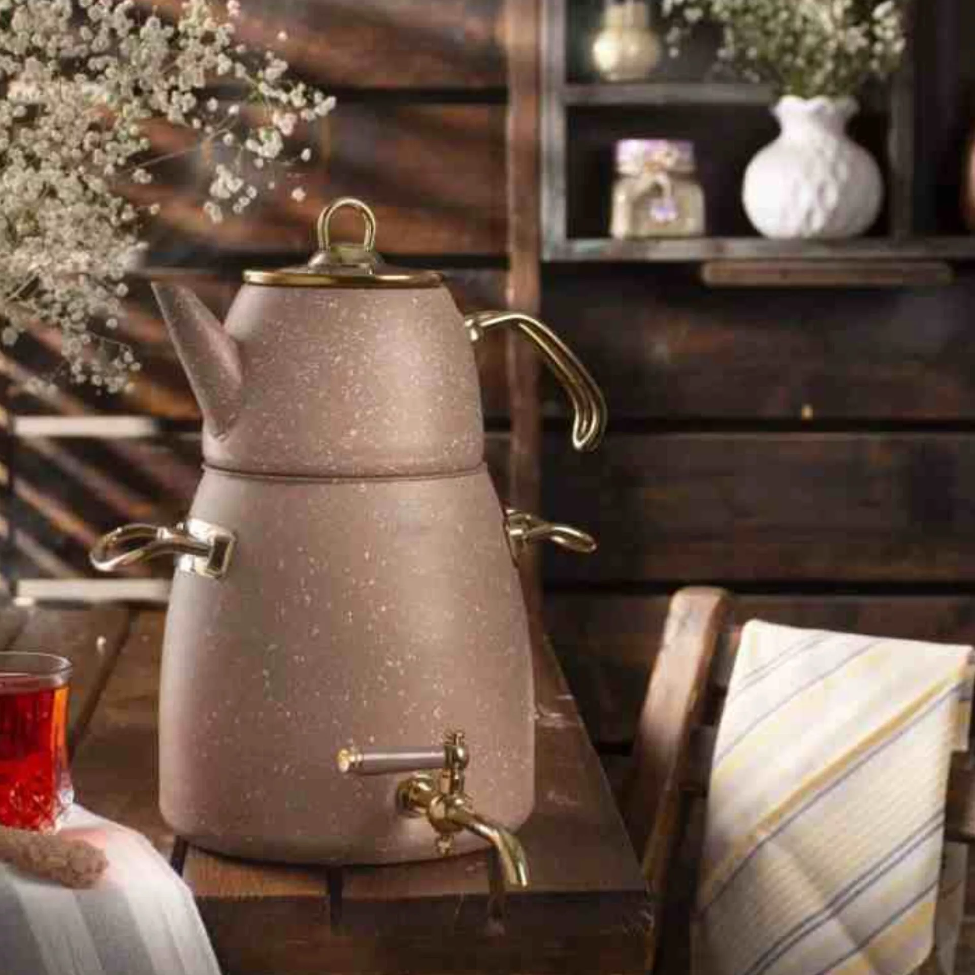 ست کتری و قوری ریور مدل شیردار کد TP5831 گنجایش کتری 4.5 لیتر گنجایش قوری 1.2 لیتر