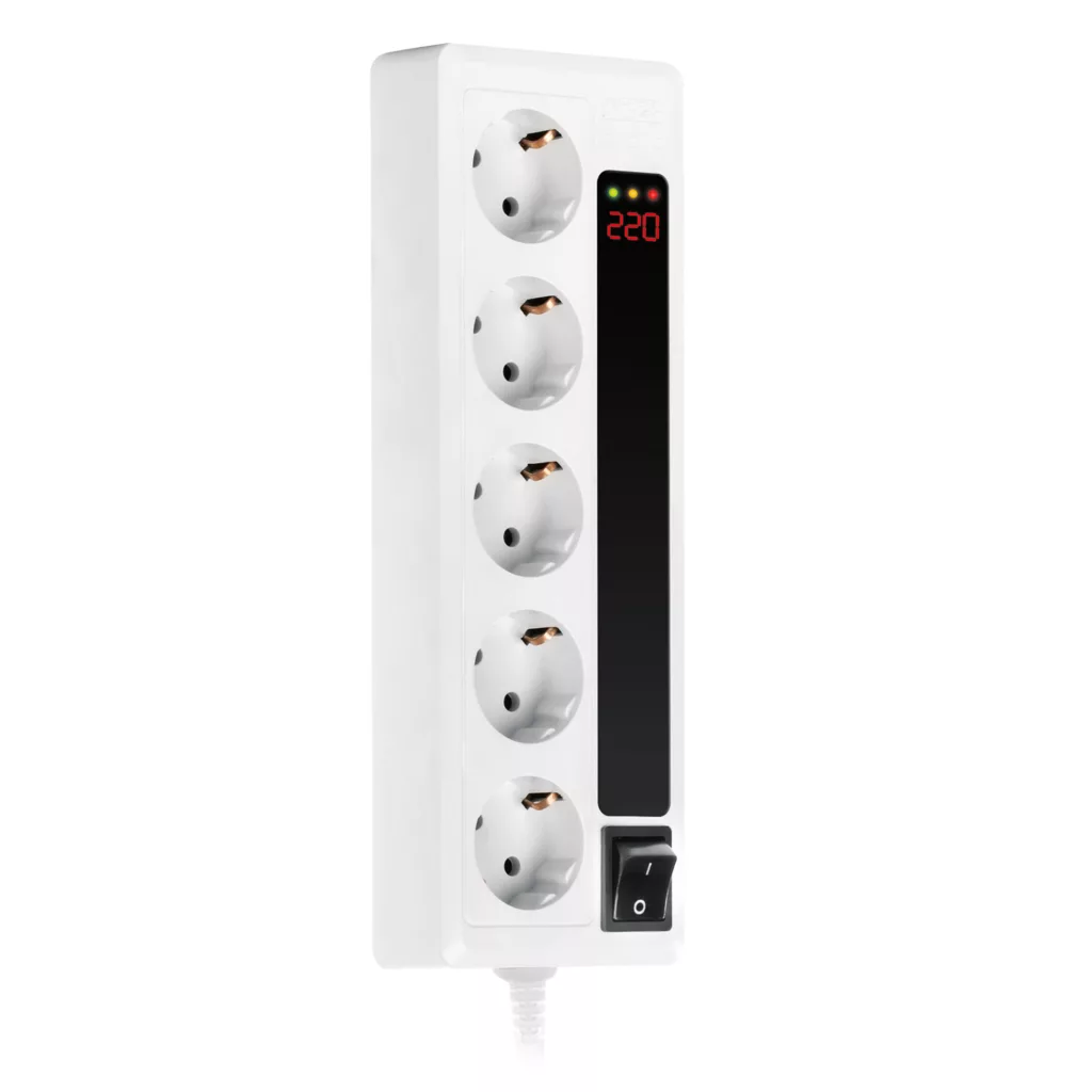 محافظ ولتاژ گرین لاین مدل GLP105D-005