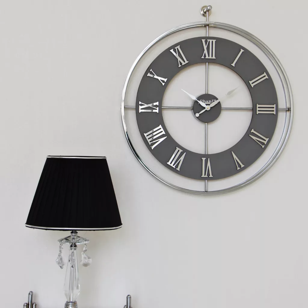 ساعت دیواری سانلی مدل فلزی چرمی کد 6233