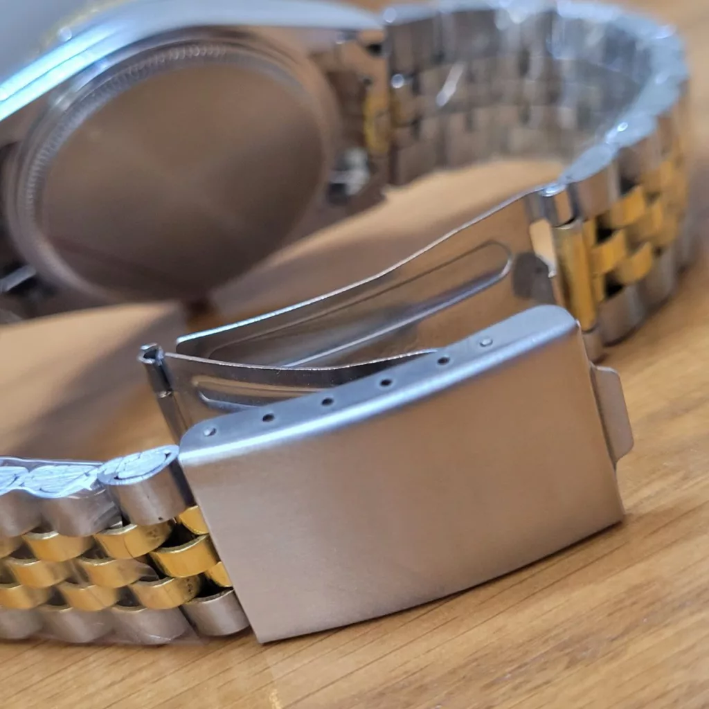 ساعت مچی عقربه ای زنانه  مدل دیت جاست Szz