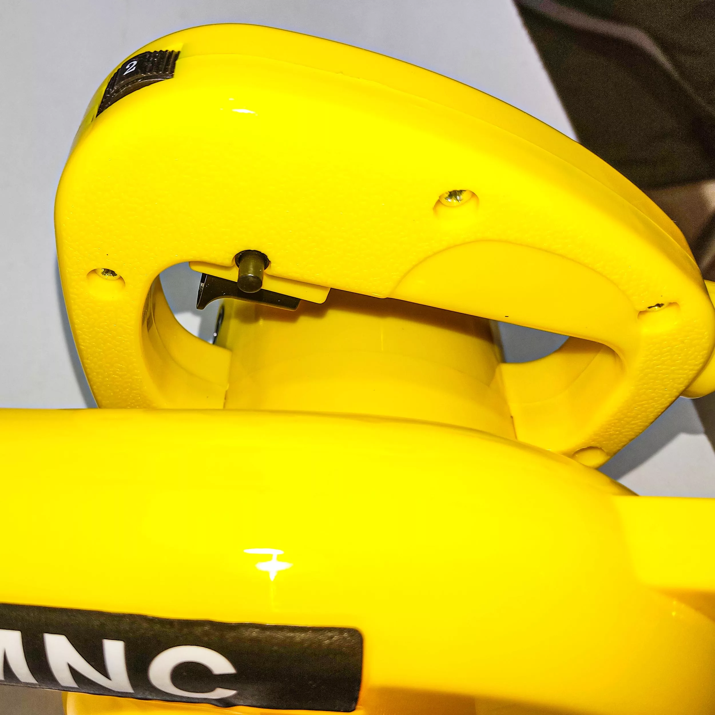 دستگاه دمنده و مکنده ام ان سی مدل 2.3MM