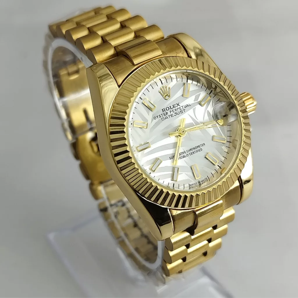 ساعت مچی عقربه ای زنانه مدل اویستر پرچوال