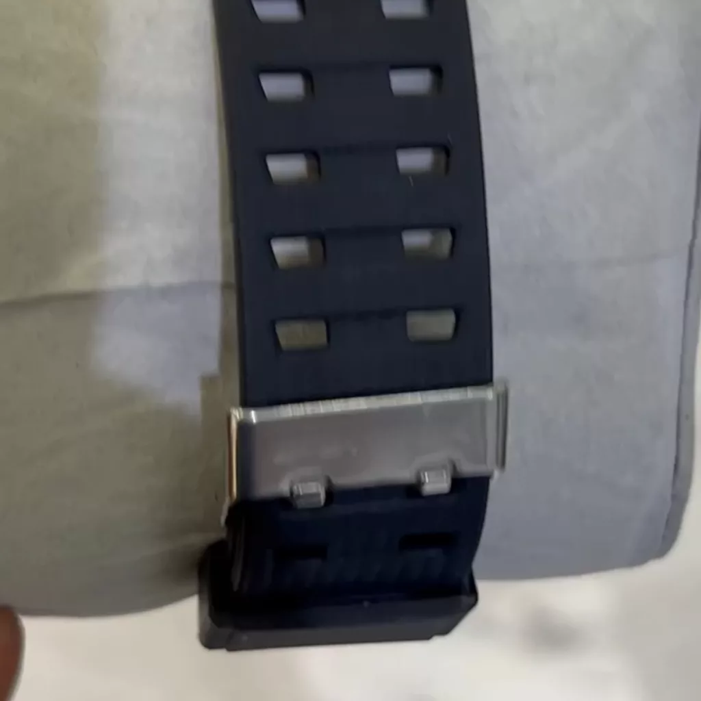 ساعت مچی عقربه ای مدل دو زمانه کرنومتردار