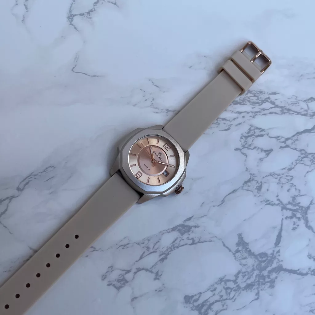 ساعت مچی عقربه‌ای کوارتز زنانه نیوی فورس مدل N/F/7/1/0/7/K