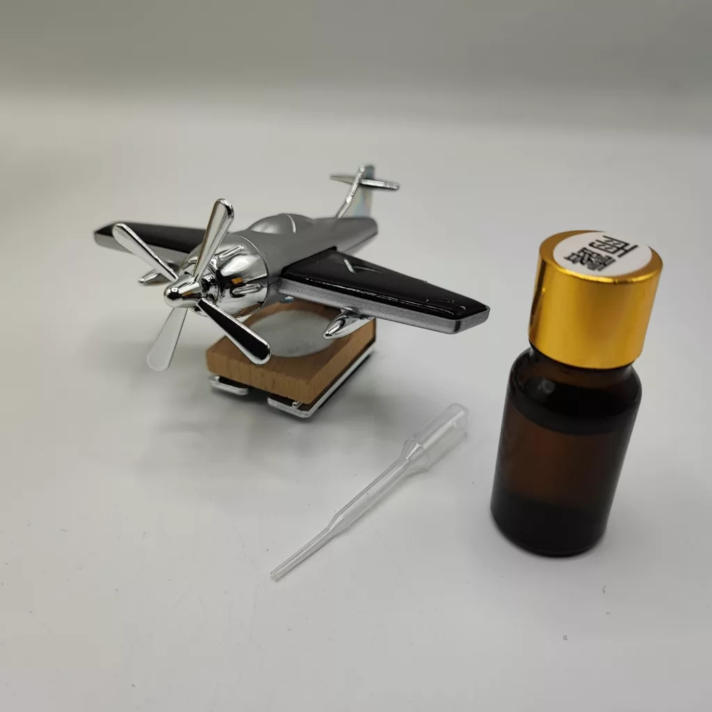 خوشبو کننده خودرو مدل هواپیما خورشیدی