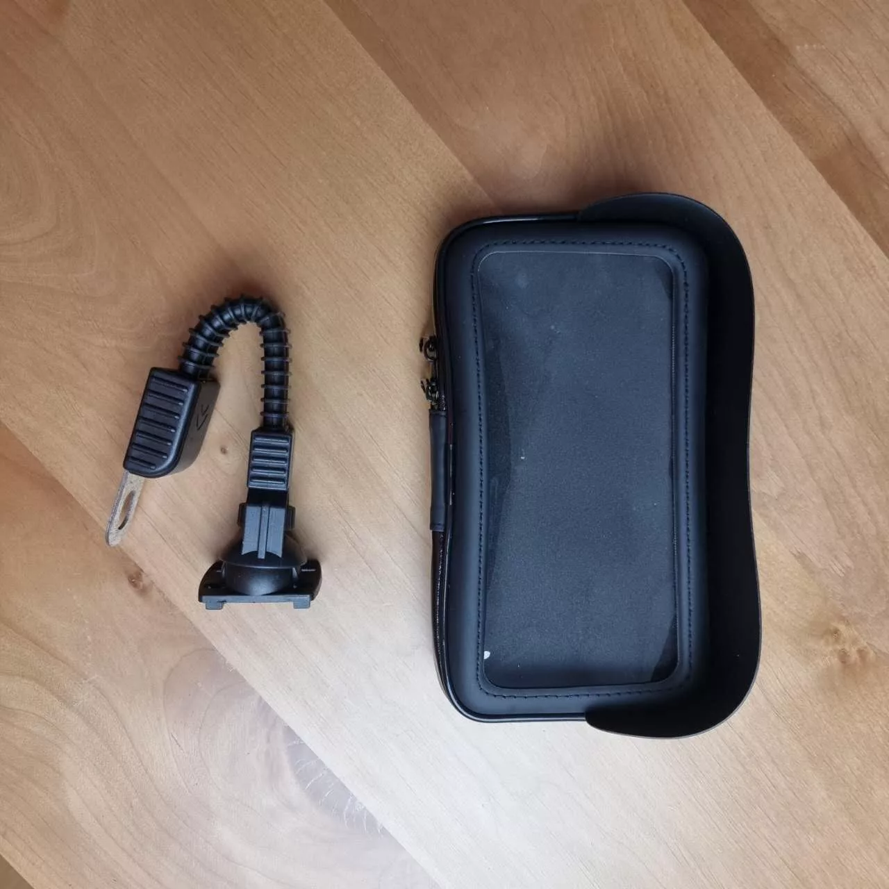 نگهدارنده گوشی موبایل مدل موتور سیکلت کد weather resistant