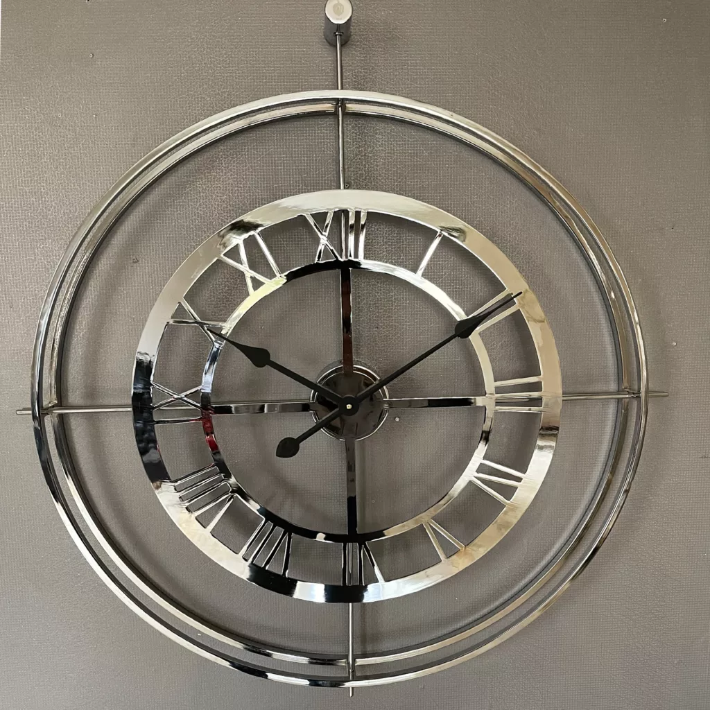 ساعت دیواری مدل رویال