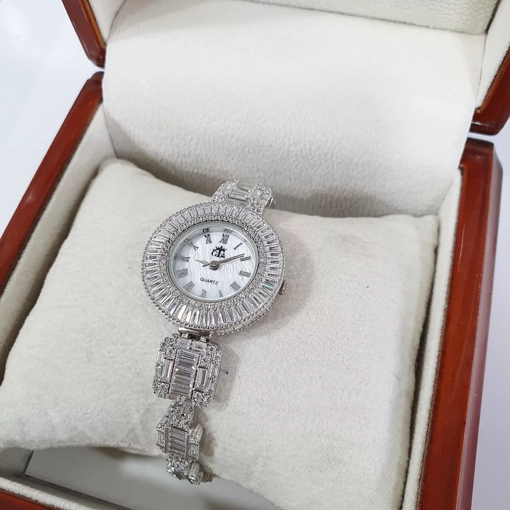 ساعت مچی عقربه ای نقره زنانه جی تی ای مدل امرالدکات