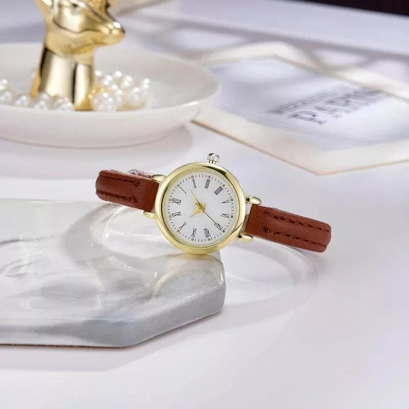 ساعت مچی عقربه ای زنانه مدل کلاسیک ۰۲