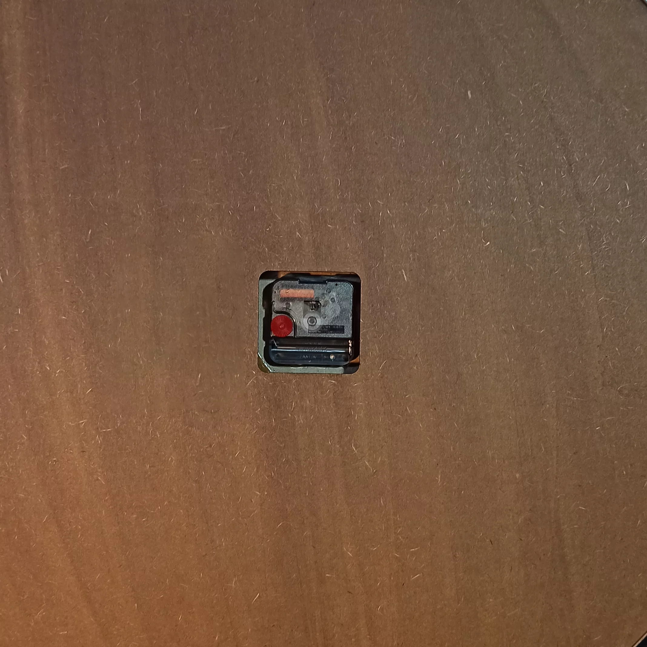 ساعت دیواری گارنت مدل 5215A