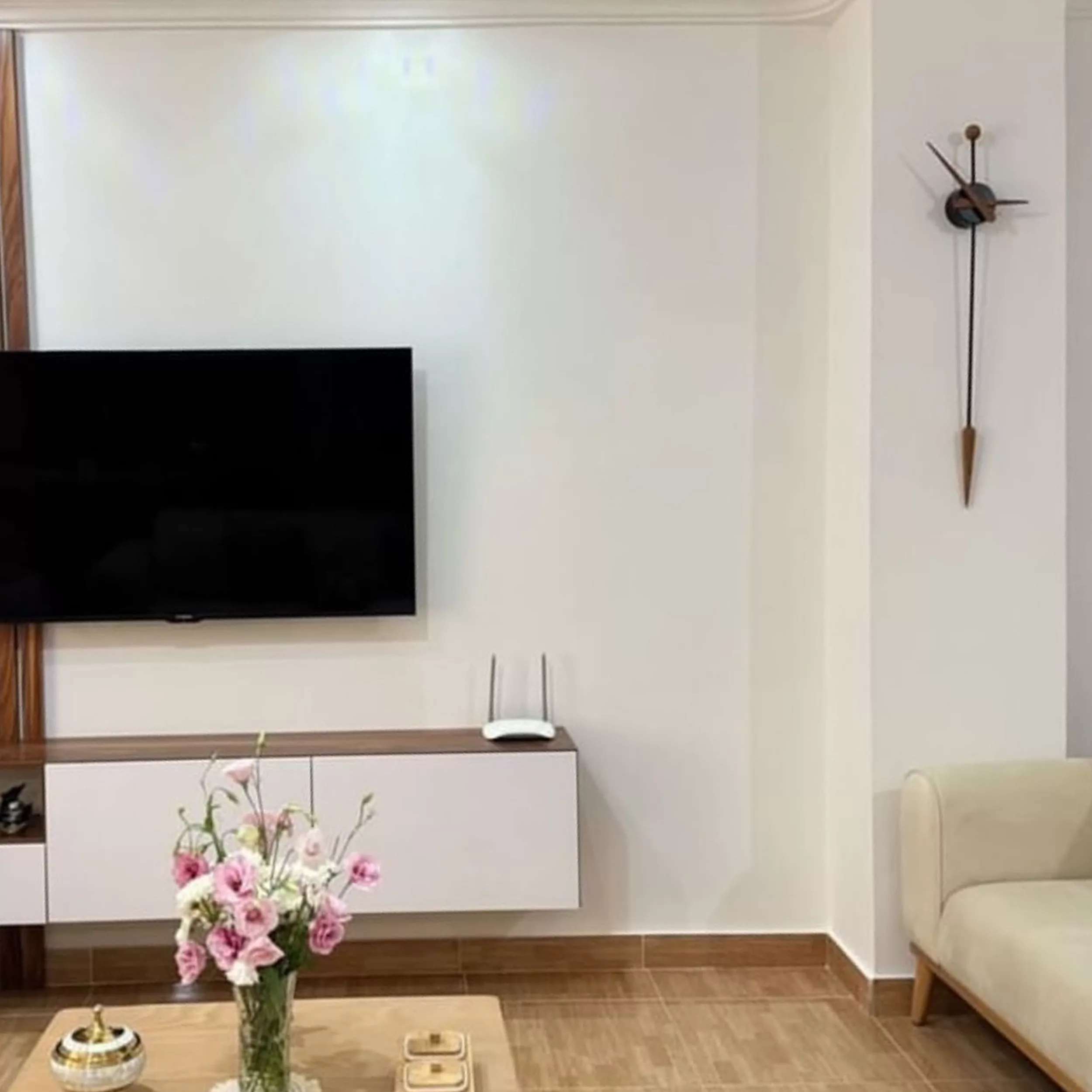 ساعت دیواری مدل پینوکیو کد B10