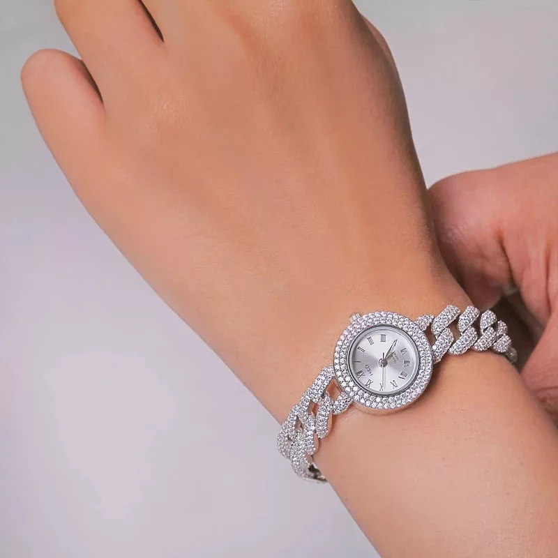 ساعت مچی عقربه‌ای زنانه مدل نقره کارتیه اچ دی کد 00028