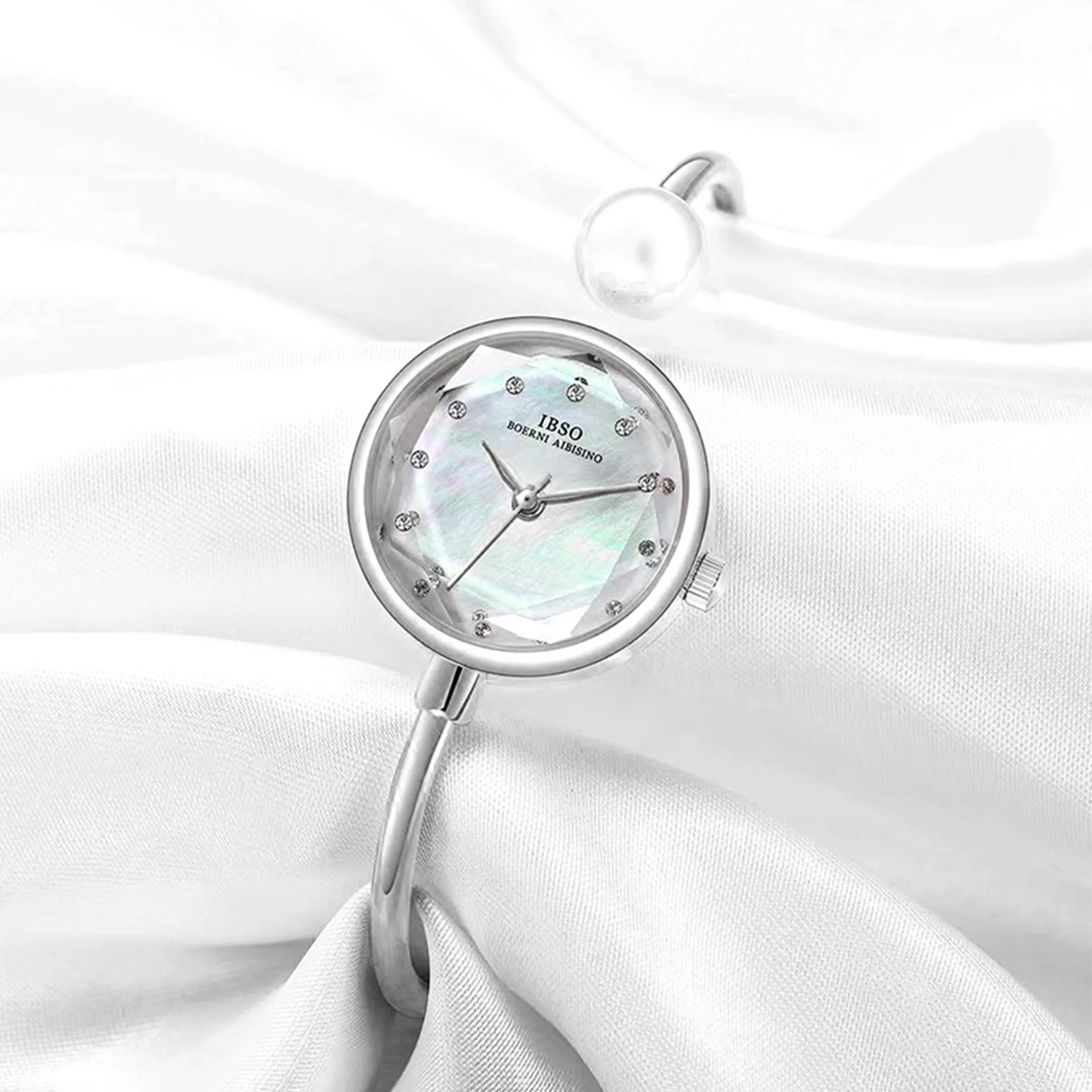 ساعت مچی عقربه‌ای کوارتز زنانه ایبسو طرح بنگل کد 156B