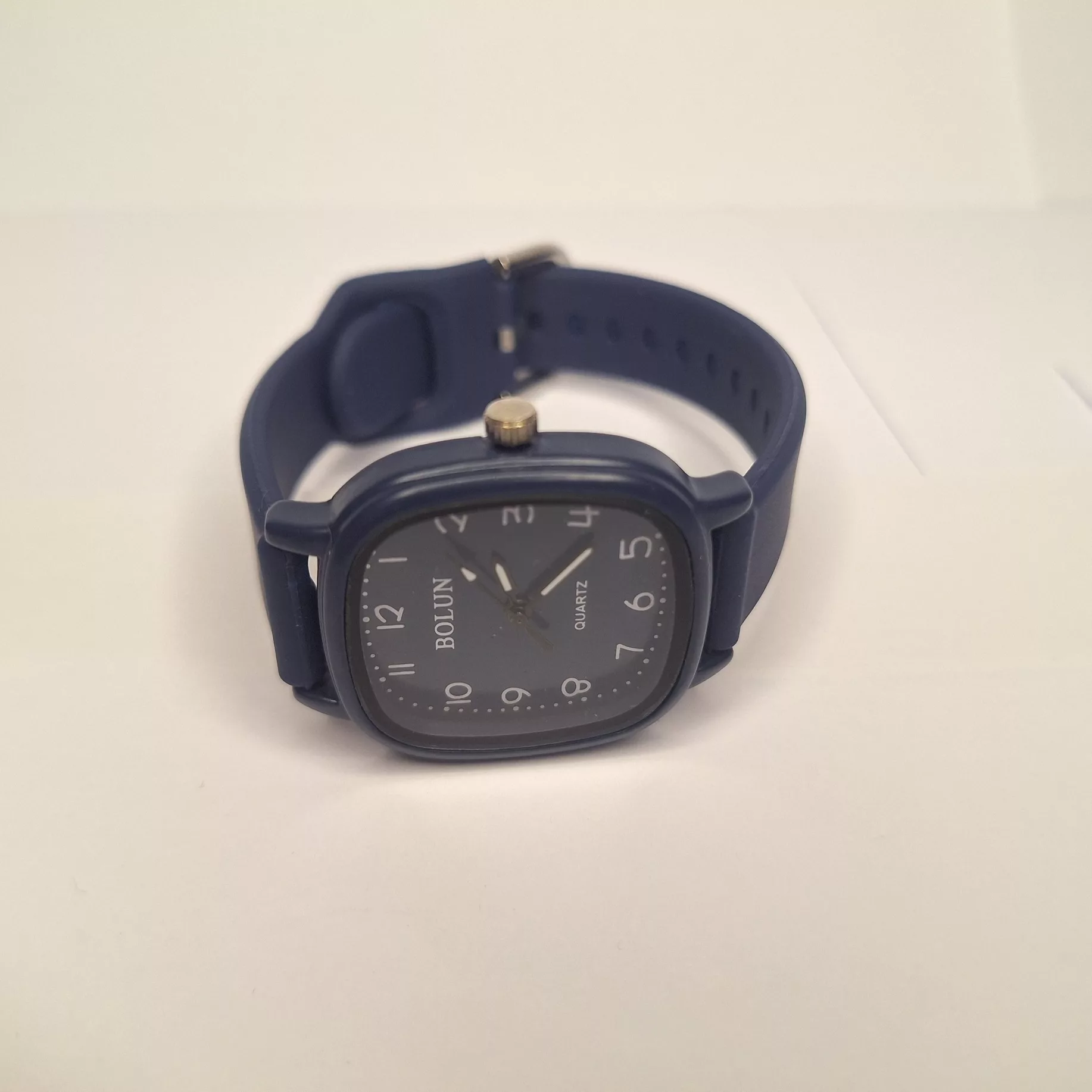 ساعت مچی عقربه‌ای بولون  مدل b2s