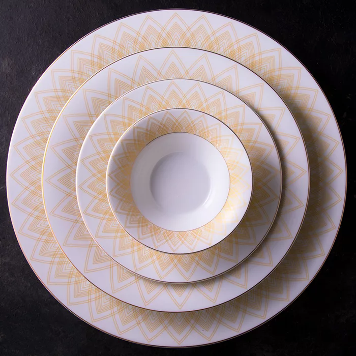 سرویس غذاخوری 35 پارچه چینی زرین ایران سری شهرزاد مدل میراندا درجه عالی