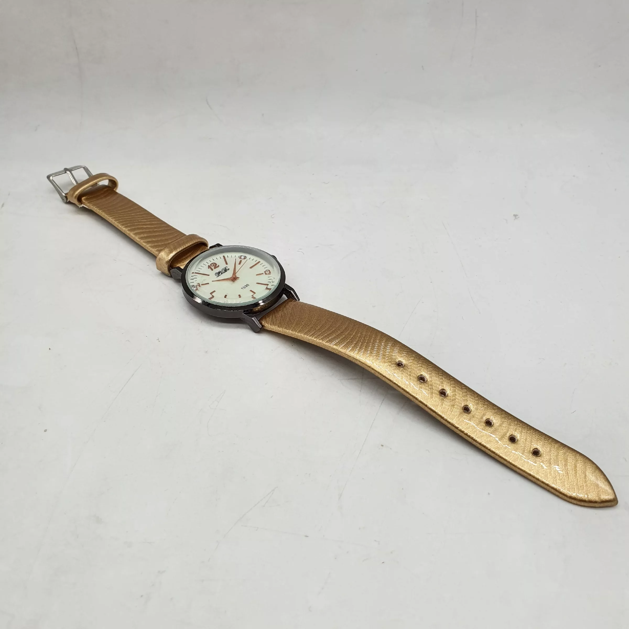 ساعت مچی عقربه ای زنانه مدل G25W