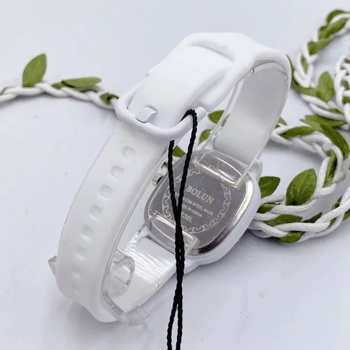 ساعت مچی عقربه ای بولون مدل بند ژله ای ضد حساسیت 3