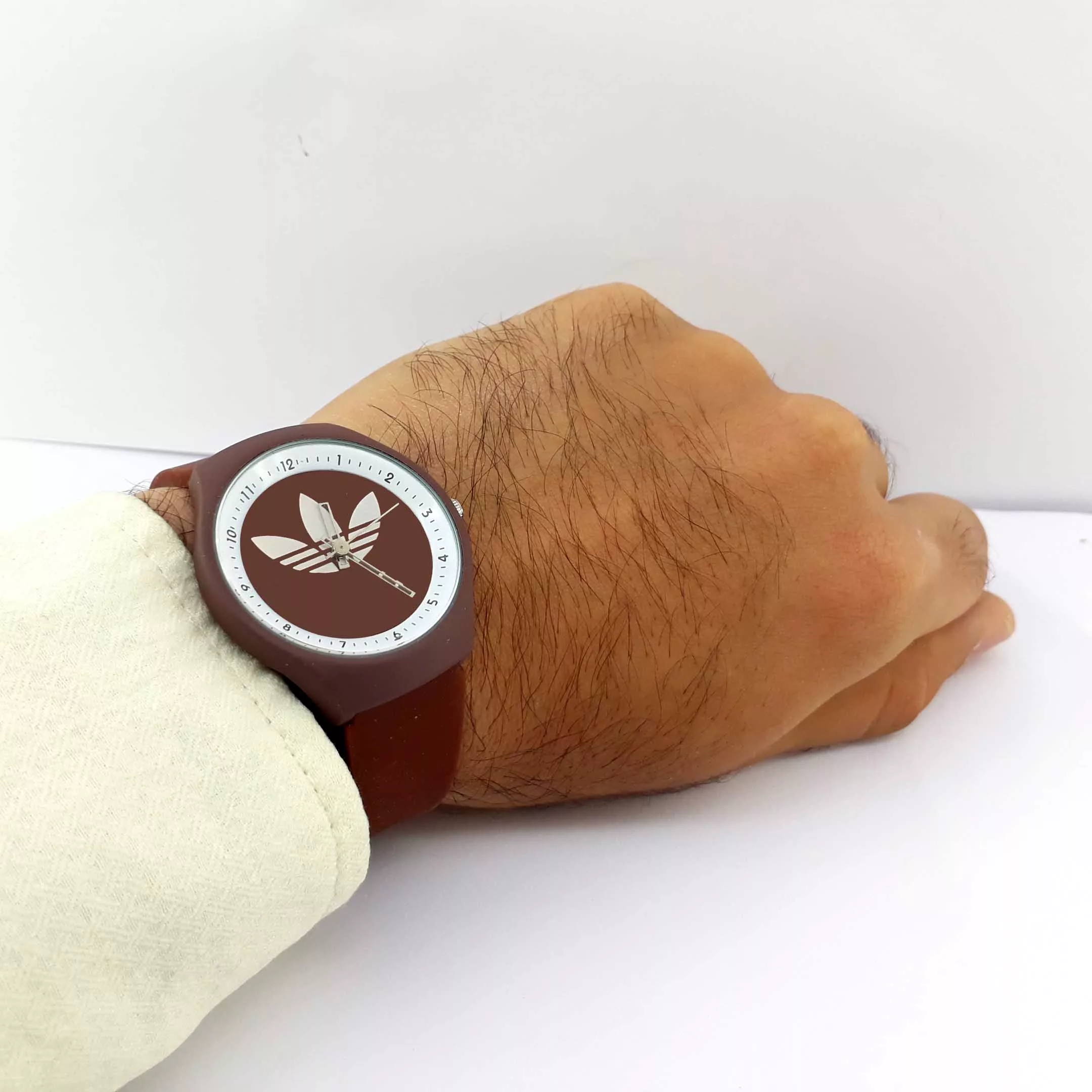 ساعت مچی عقربه ای مدل اسپرت کد 999