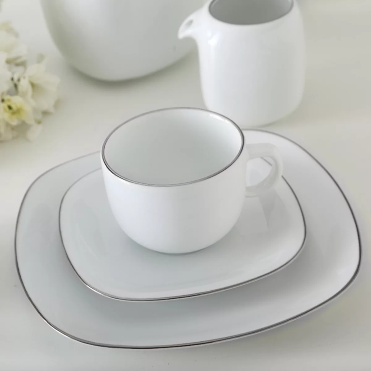 سرویس غذاخوری 98 پارچه چینی زرین ایران سری کواترو مدل سمن درجه یک