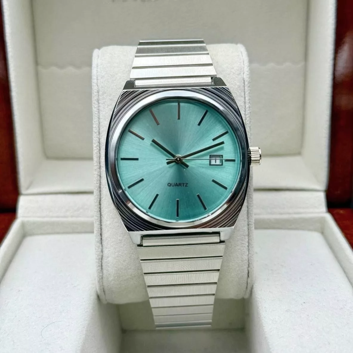 ساعت مچی عقربه‌ای کوارتز مردانه مدل اسپرت بند طرح شبکه ای کد TO1