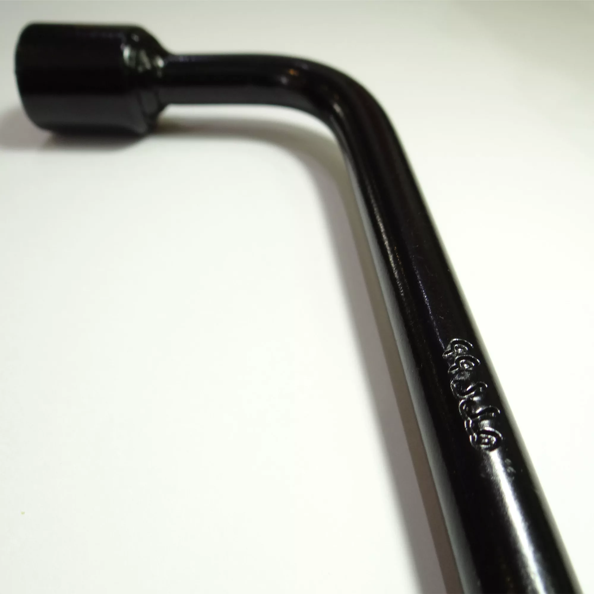 آچار چرخ مدل 31507 مناسب پژو