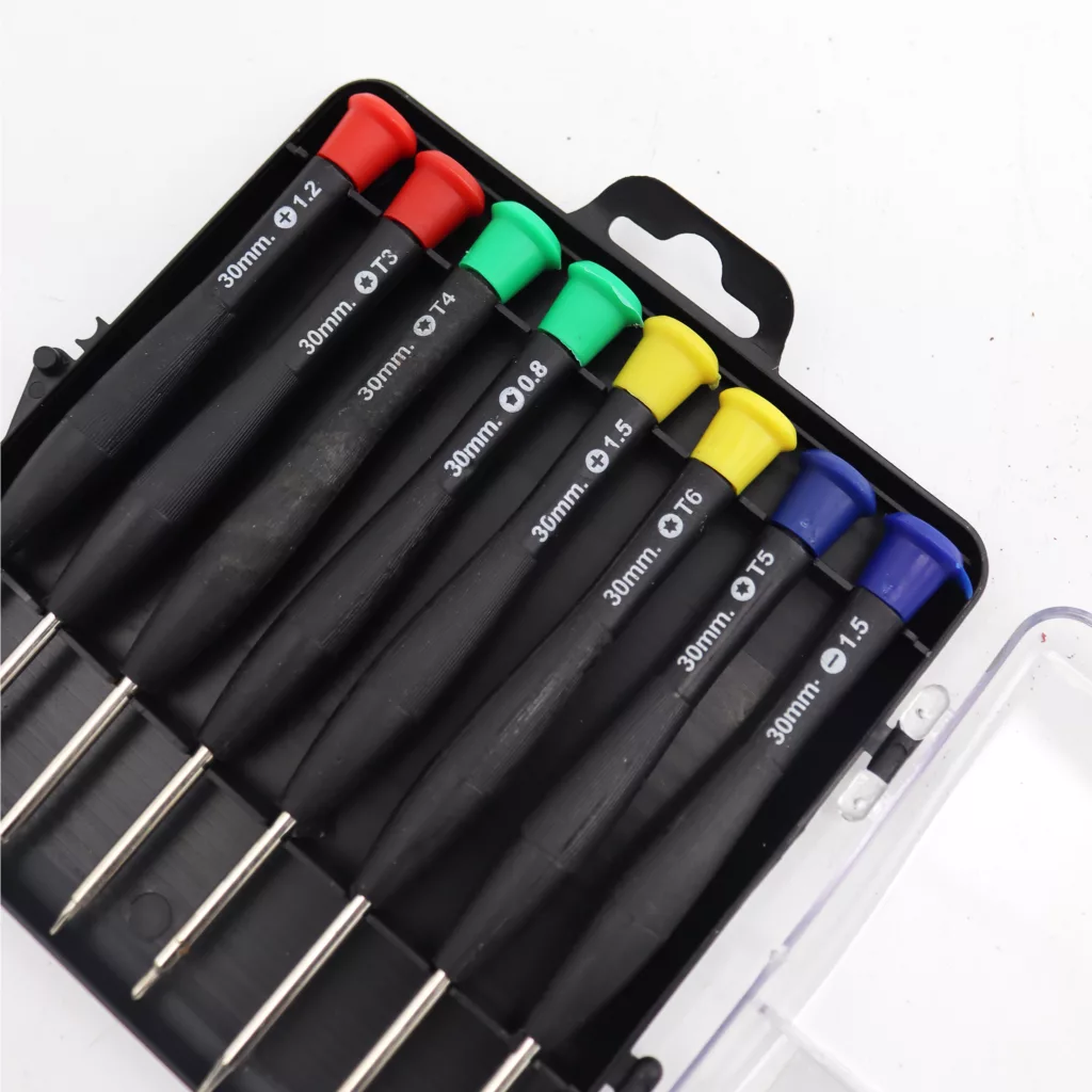 پیچ گوشتی مدل موبایلی کد YP-08 مجموعه 8 عددی