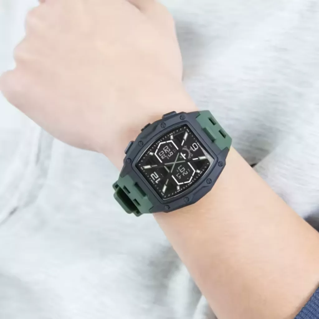 ساعت مچی دیجیتال مدل تک زمانه بند پیو کرنوگراف آب استخری کد ۱.۵