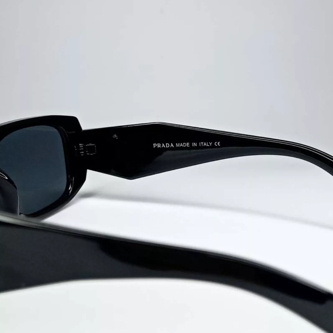 عینک آفتابی  مدل دسته سه بعدی