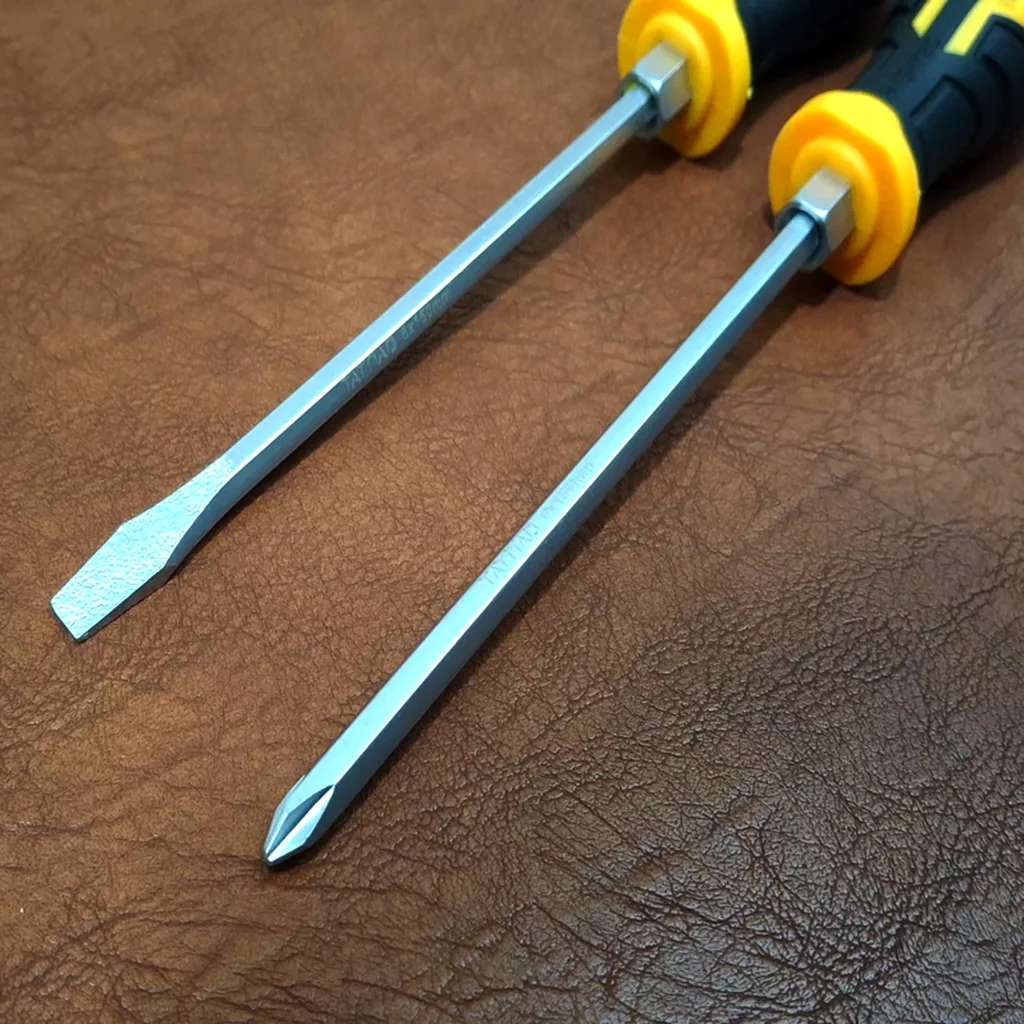 پیچ گوشتی ضربه خور تاتناد مدل AT-002 بسته 2 عددی