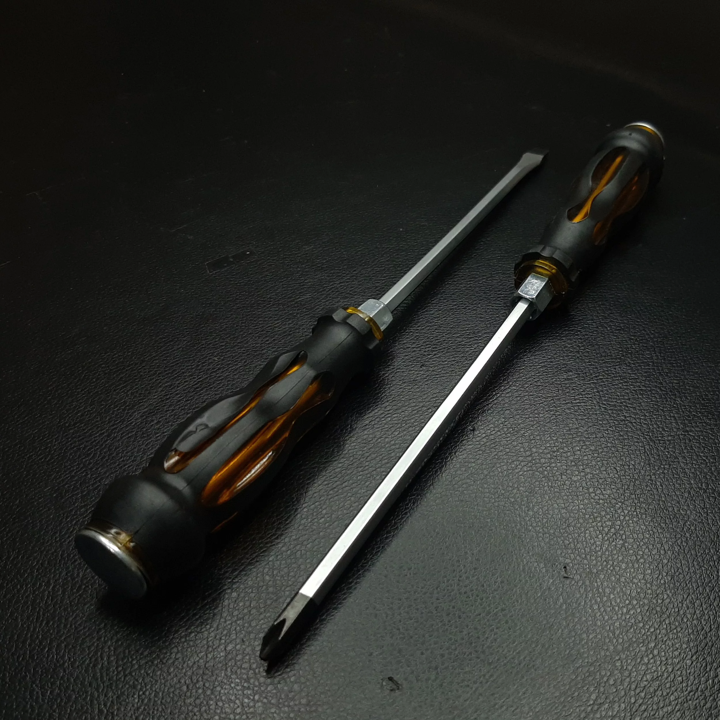 پیچ گوشتی ضربه خور دوسو و چهار سو کایزو مدل xsa-98 مجموعه 6 عددی