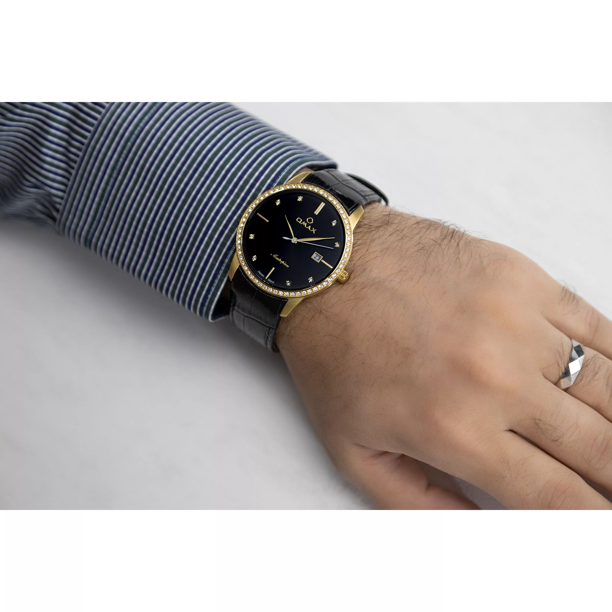 ساعت مچی عقربه‌ای کوارتز مردانه اوماکس مدل 03G22IO