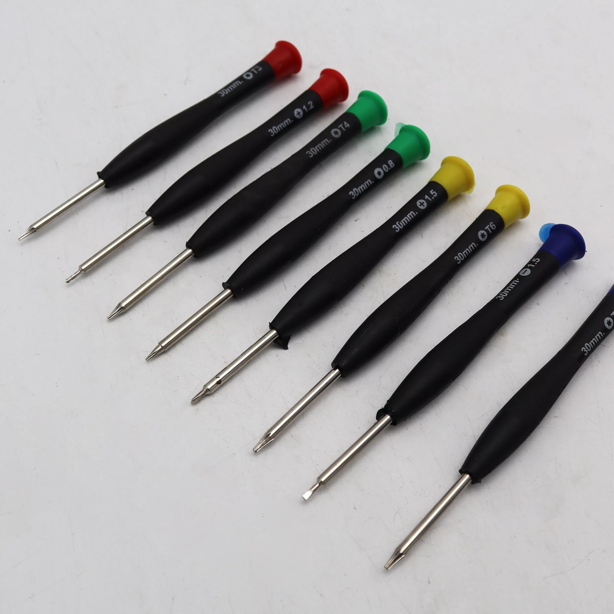 پیچ گوشتی مدل موبایلی کد YP-08 مجموعه 8 عددی