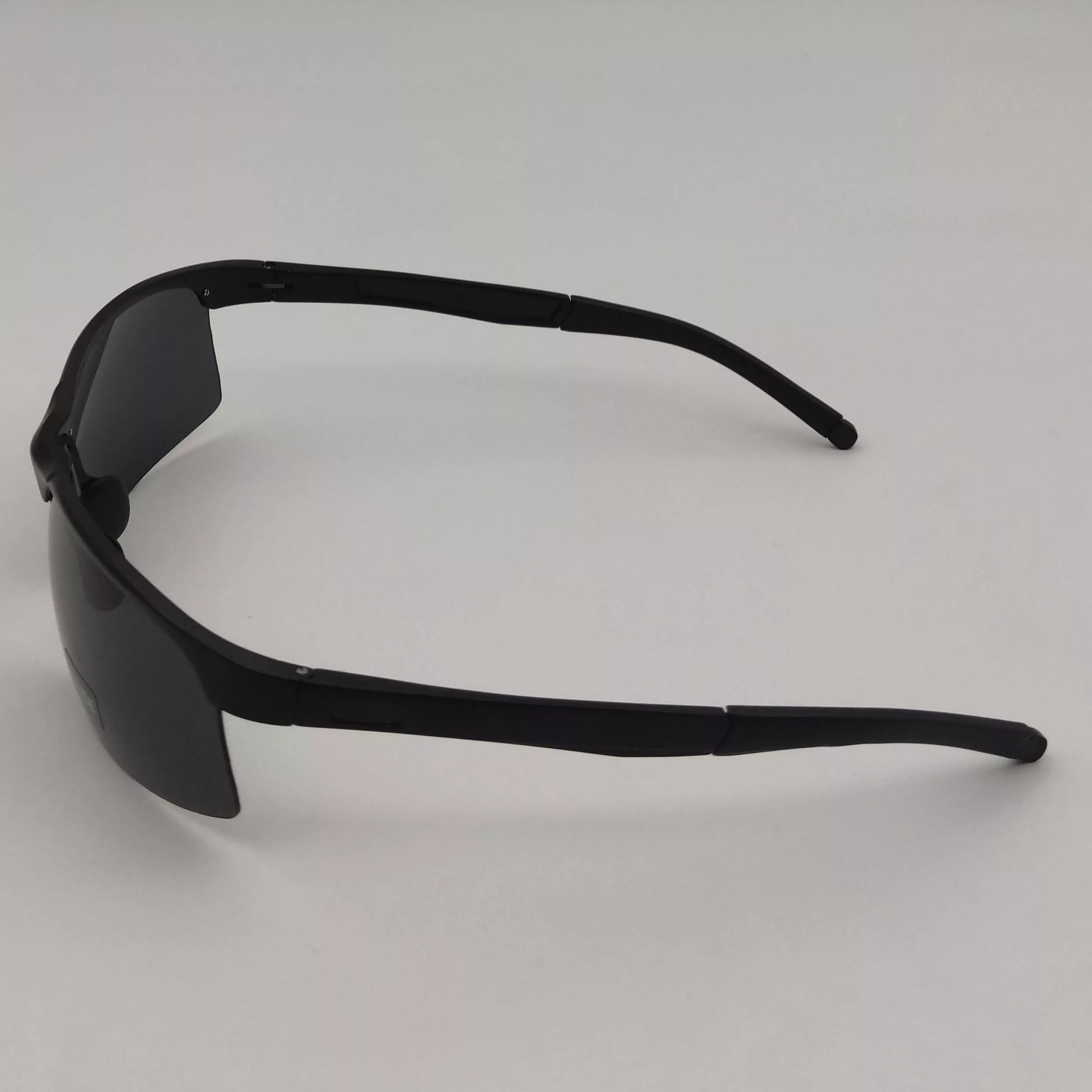 عینک آفتابی بایکر پلاریزه پلیس مدل 9505 C1