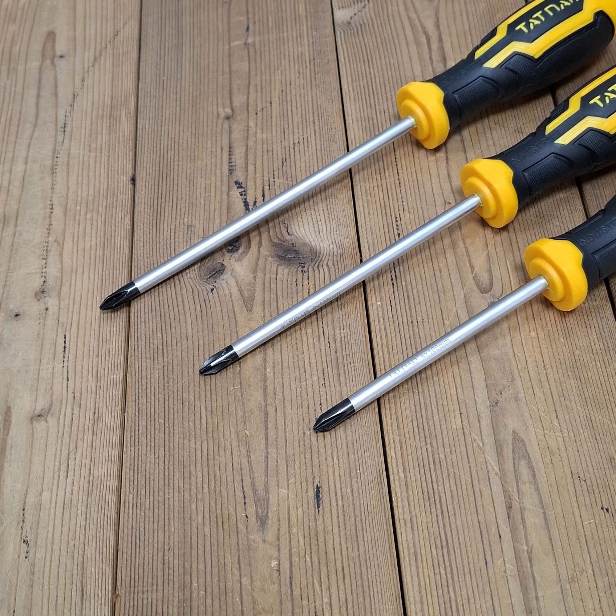 پیچ گوشتی چهارسو دوسو تاتند مدل 001 مجموعه 6 عددی