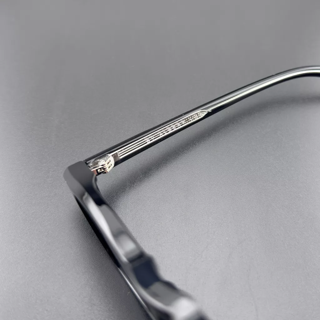 عینک آفتابی ویفر پلاریزه آلبرت وگ مدل S31102C1