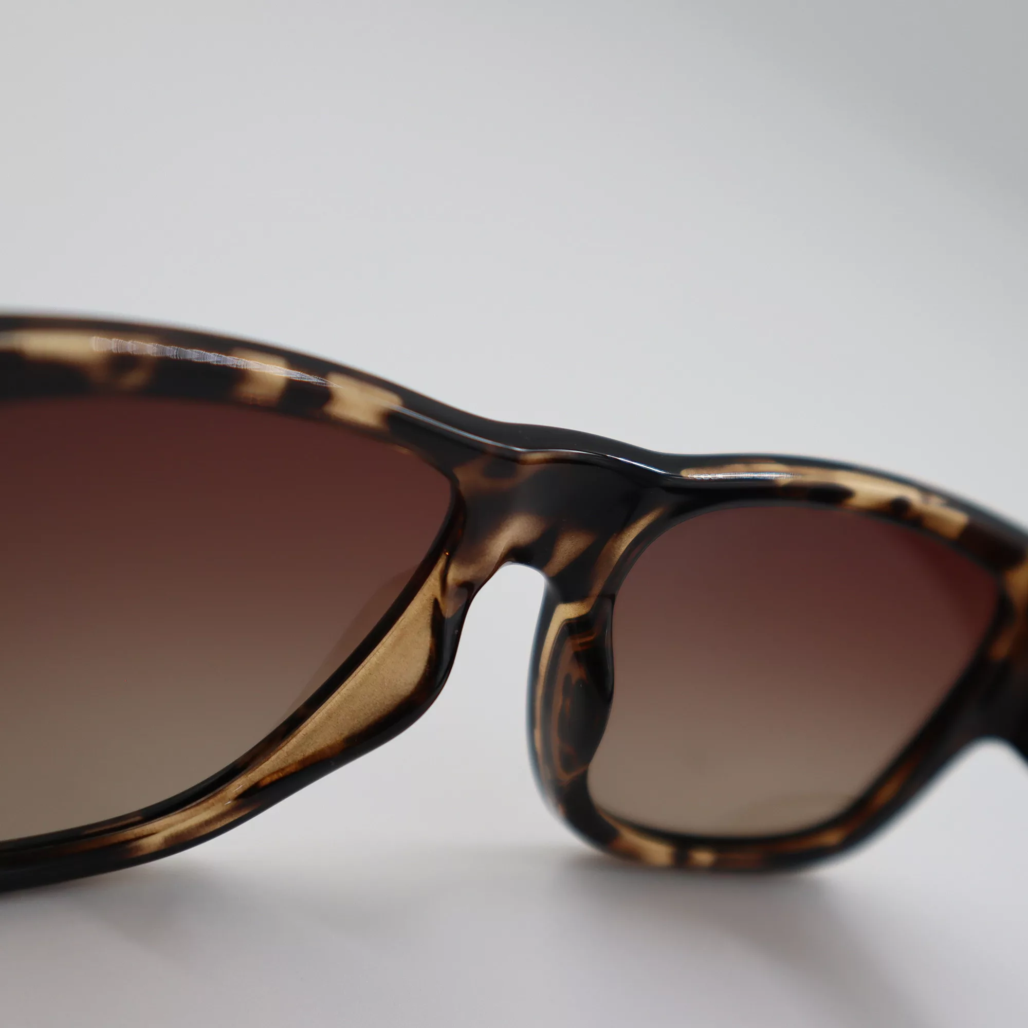 عینک آفتابی مستطیلی هاوک مدل HW2088