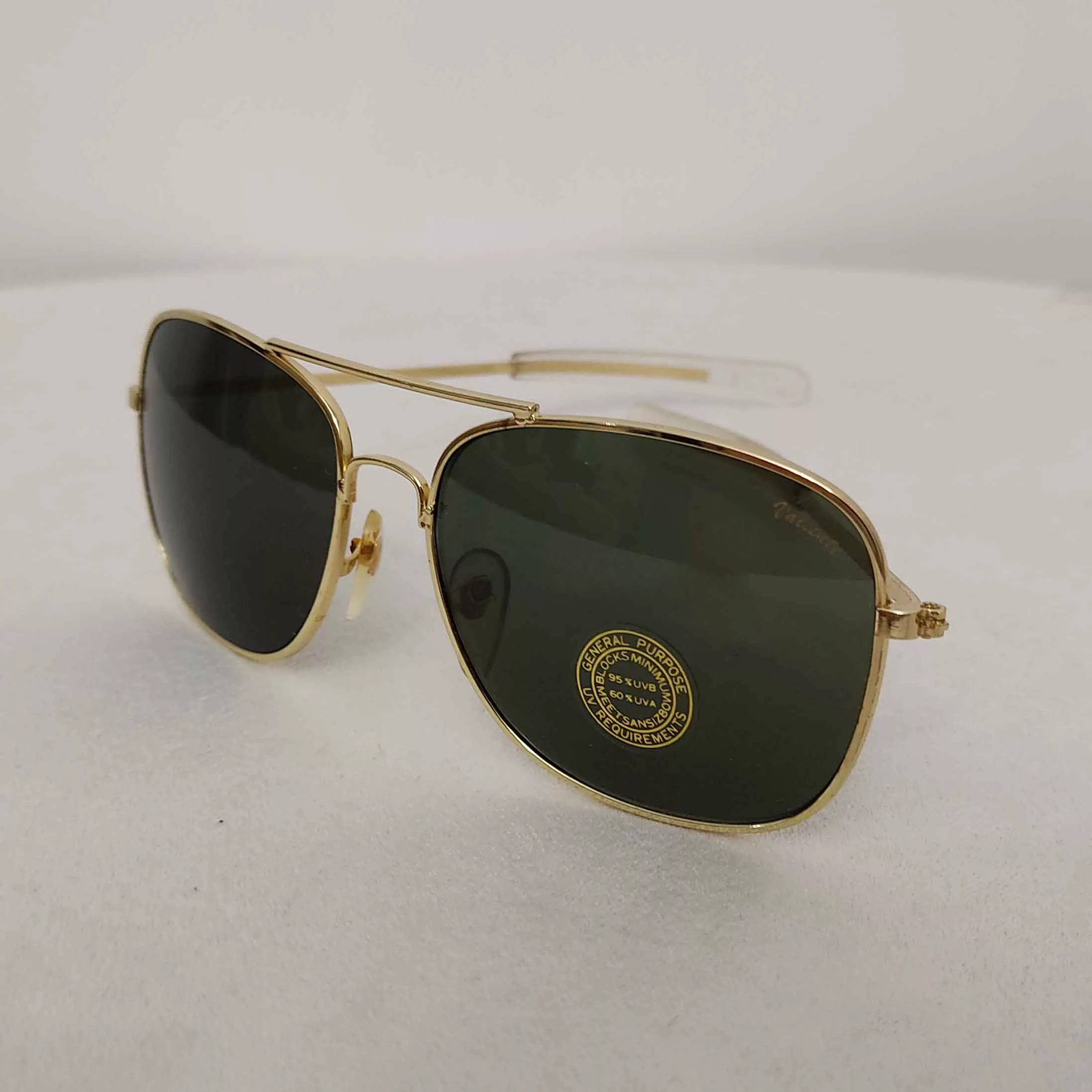 عینک آفتابی مدل خلبانی