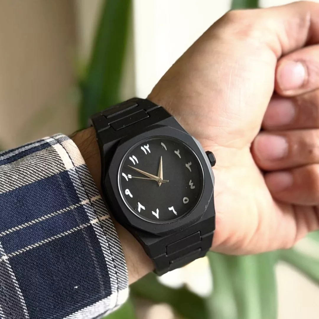 ساعت مچی عقربه‌ای کوارتز مردانه مدل دارک واچ بند سبک قفل مخفی کد ۱۱